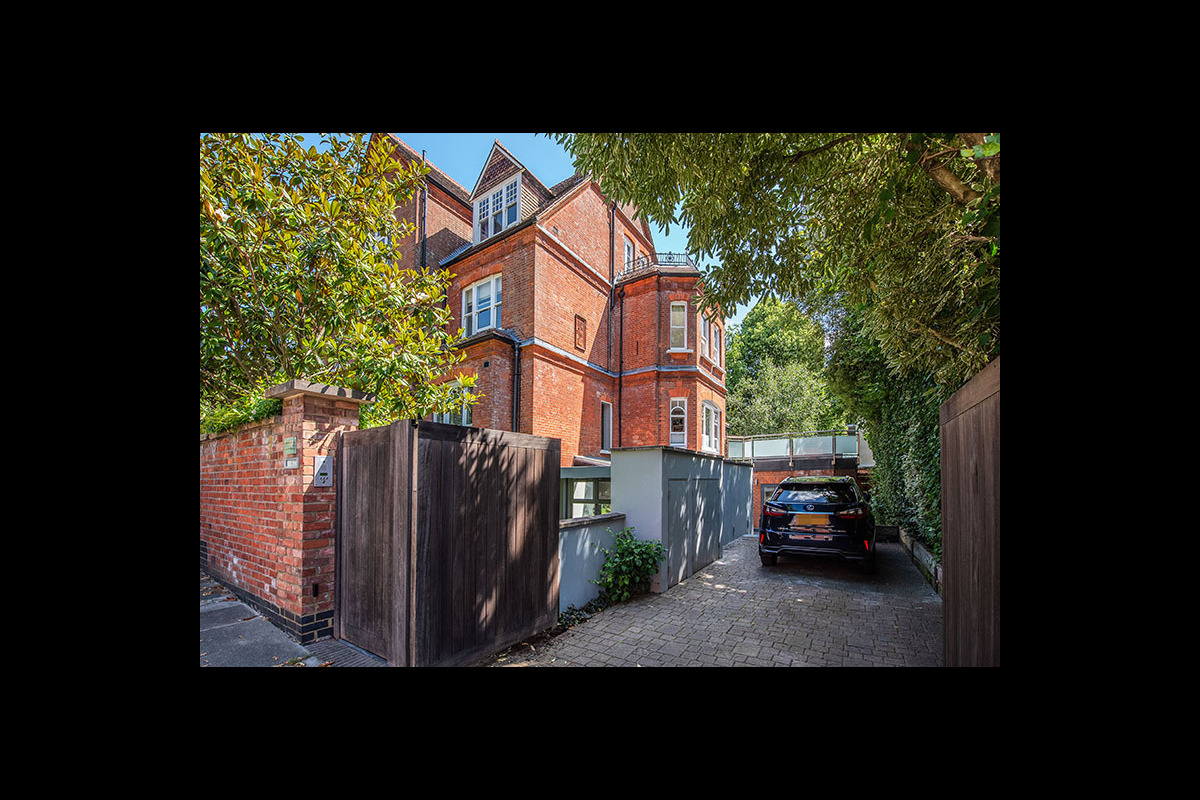 Medium 30a daleham gardens exl1 800px