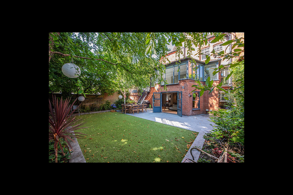 Medium 30a daleham gardens gard1 800px