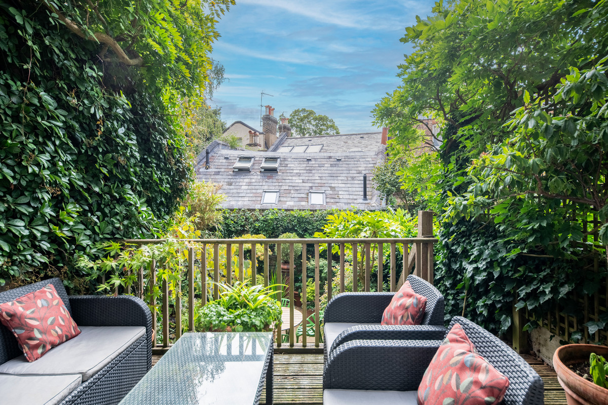 Medium 67 highgate west hill 3379 balc