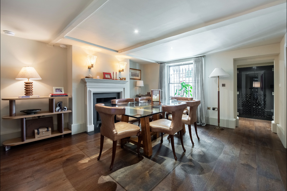 Medium 1 the mount 3414 din