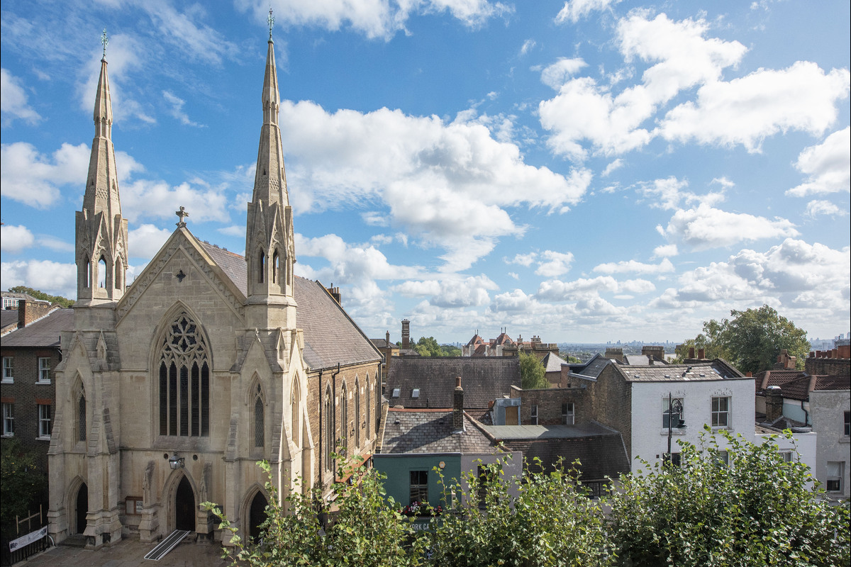 Medium 1 the mount 3414 view