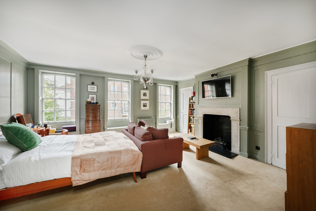 Medium 14 new end hi 10