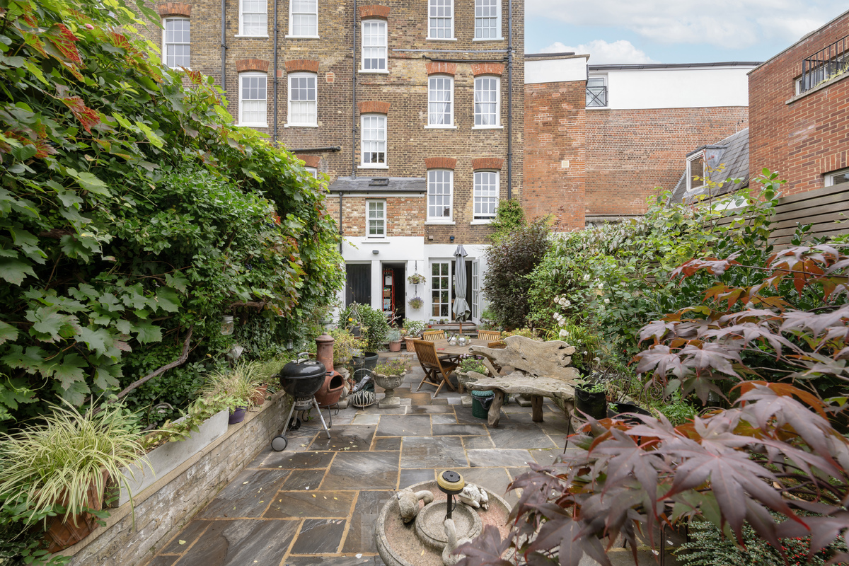 Medium 14 new end hi 37