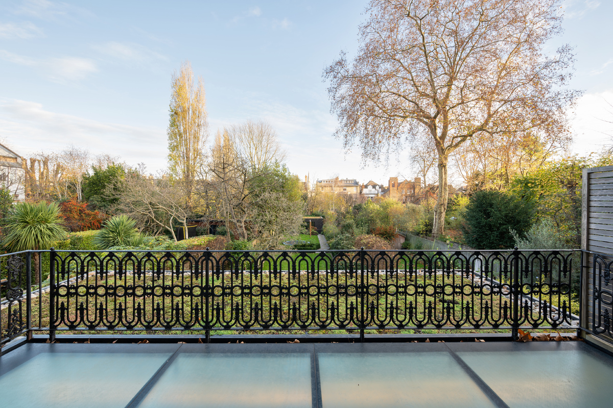 Medium 5 chalcot gardens hi 14