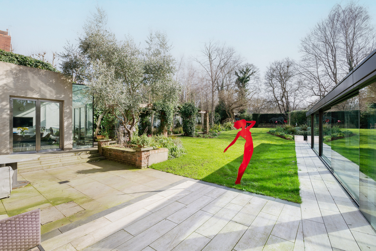 Medium 25 broadlands road lo 55