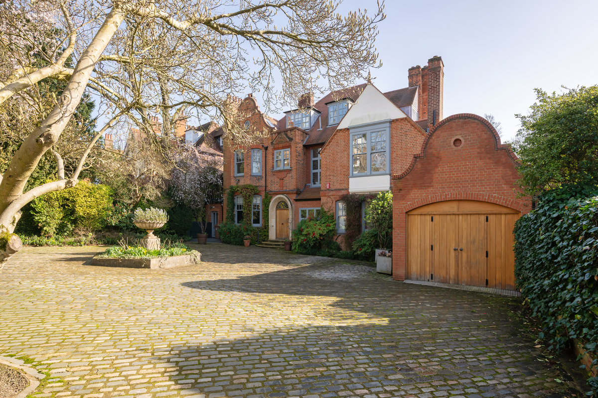 Medium 25 broadlands road lo 67