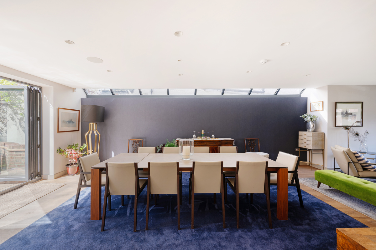 Medium 38 hornsey lane gardens hi 8