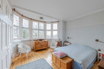Thumb 11 hollycroft avenue 4129 bed2