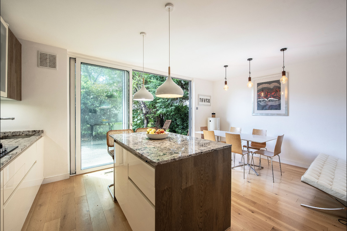Medium 21 primrose hill road 4282 kit2