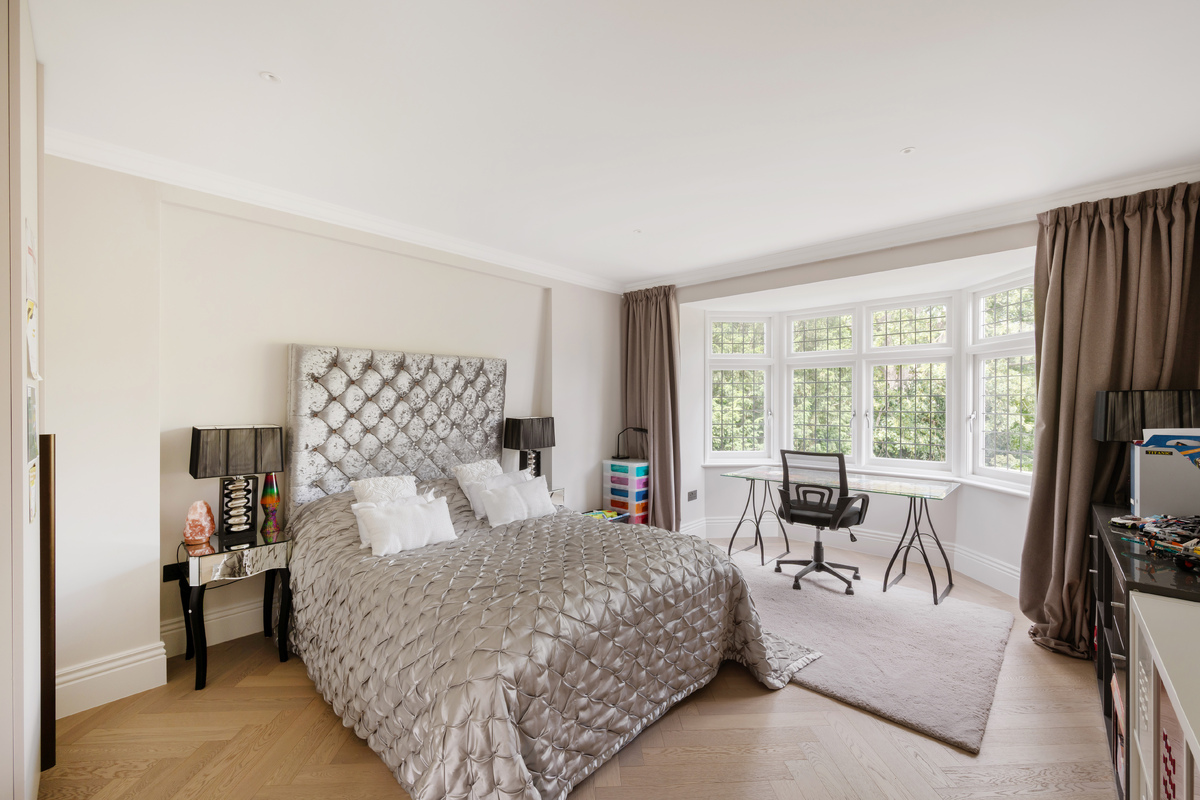 Medium 92 frognal hi 39
