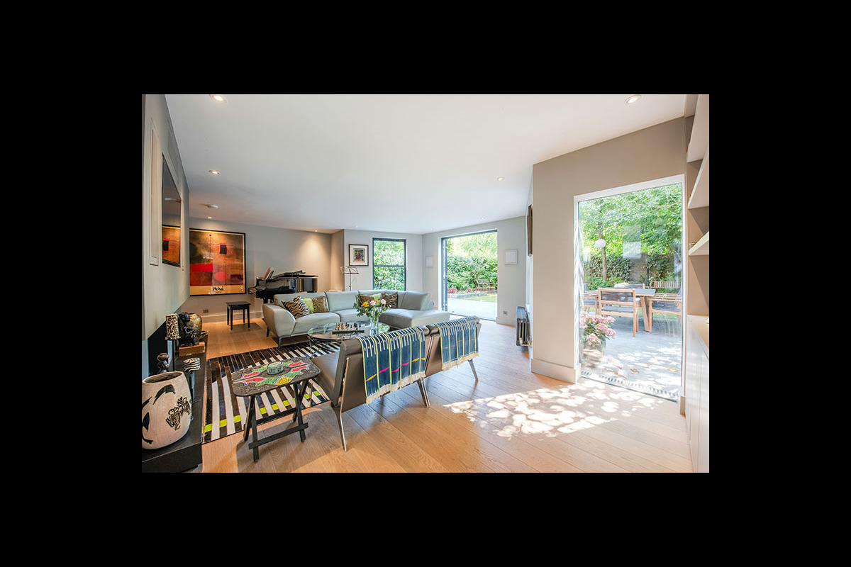 Medium 30a daleham gardens rec1 800px