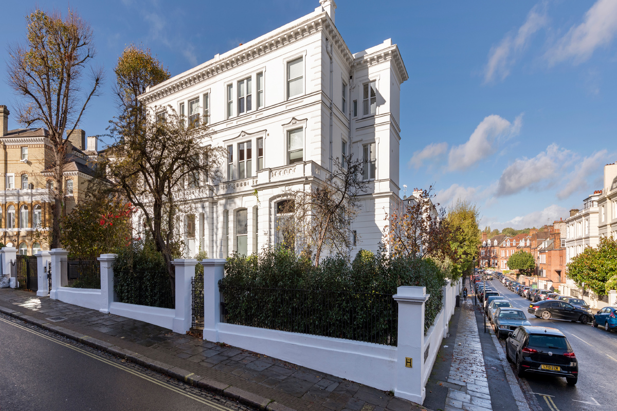 Medium 3 pond street hi 22