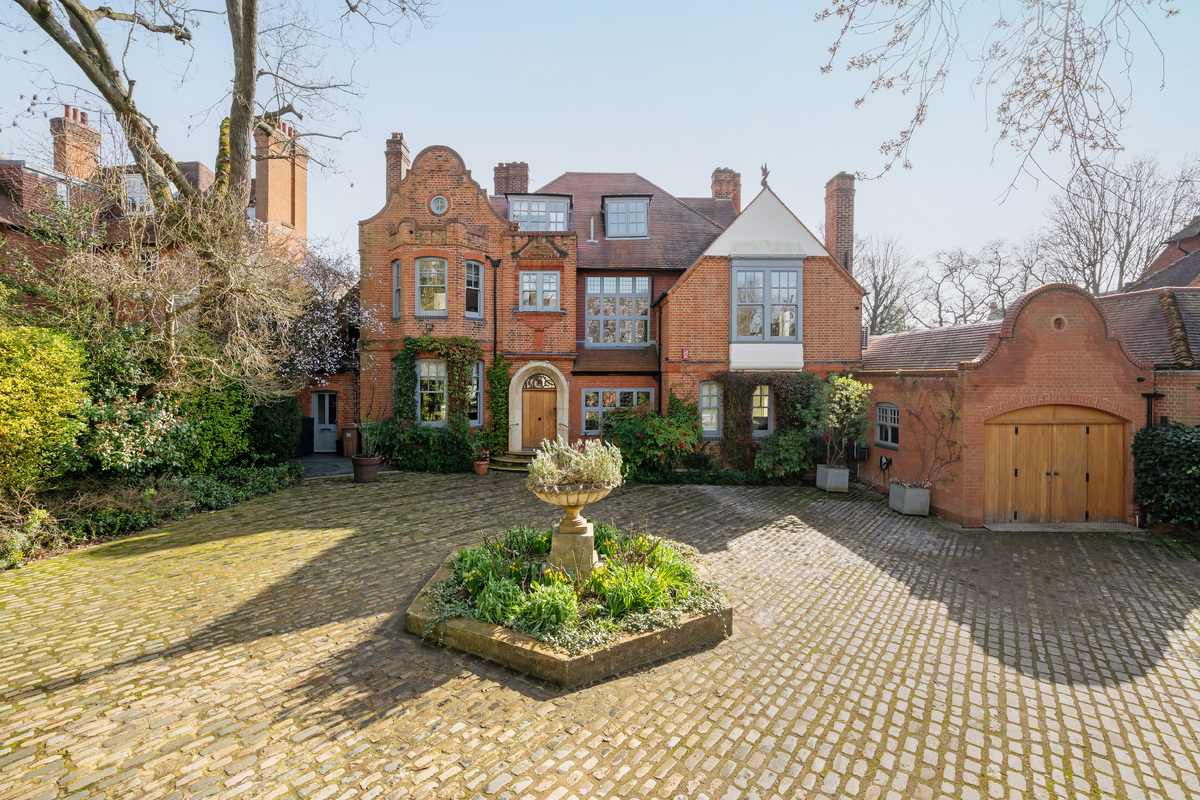 Medium 25 broadlands road hi 65