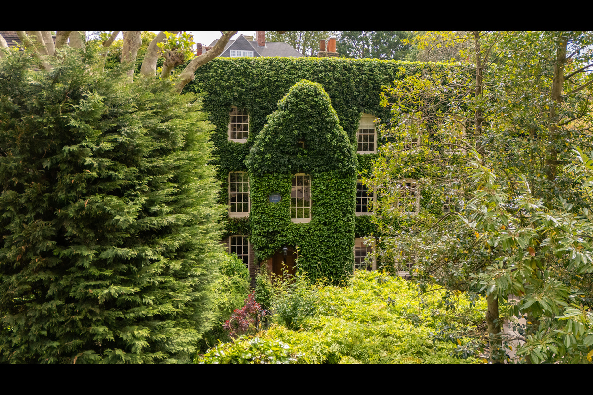 Medium 108 frognal hi 85